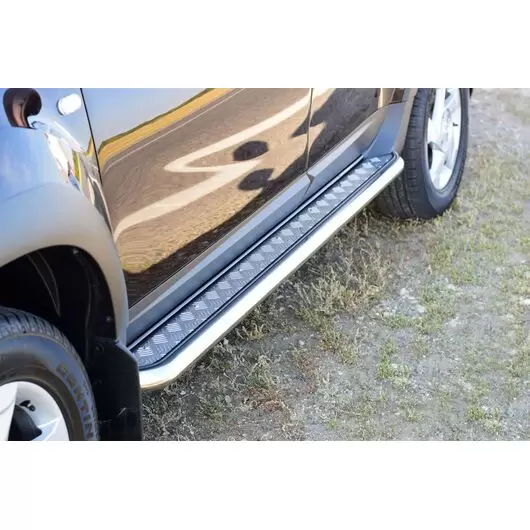 Пороги (защита порогов) с алюминиевой площадкой Ø51 мм Renault Duster с 2012-2020 год, Nissan Terrano с 2014 года нержавейка "Эстонец"