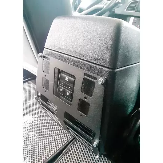 Защита дефлекторов (дефростеров воздуха) отопителя УАЗ Патриот дополнительного заднего увеличенная "XTE"