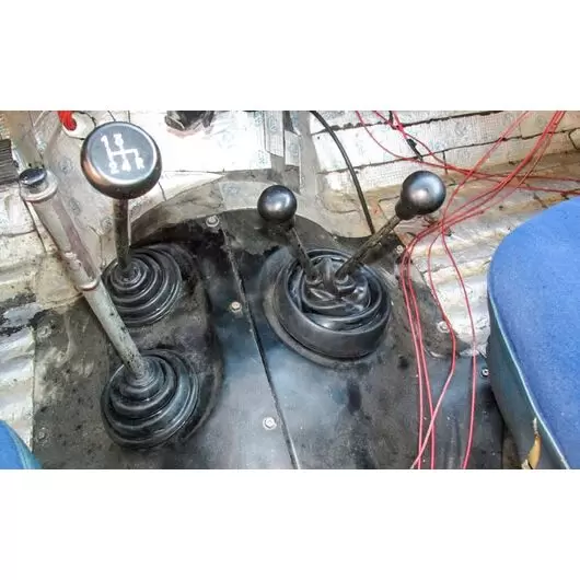 Уплотнитель (пыльник) крышки люка пола под рычаг КПП УАЗ 469, 3151 черный резина