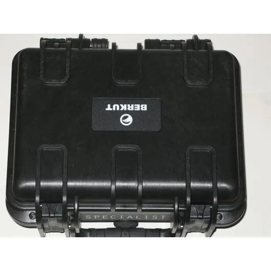 Автомобильное пуско-зарядное устройство конденсаторного типа JSC-450C "Berkut"