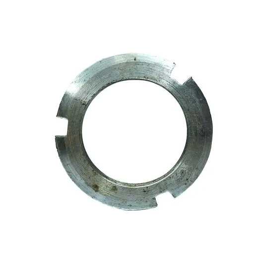 Гайка крепления подшипника УАЗ вала колесного редуктора военного моста левая (правая резьба)