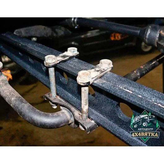 Комплект крепления стабилизатора УАЗ Патриот к усиленным продольным штангам Люкс "4х4 Вятка"