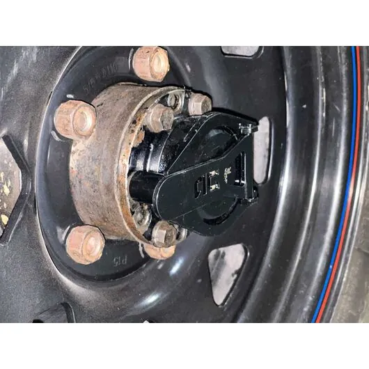 Муфты (хабы) УАЗ включения переднего моста (хабы мини) ручные V2.0 с фиксатором крышки и ключом "Autogur73"